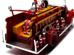 1941 GMC Fire Engine Truck Red 1/32 Diecast Model Car Signature Models 32348
