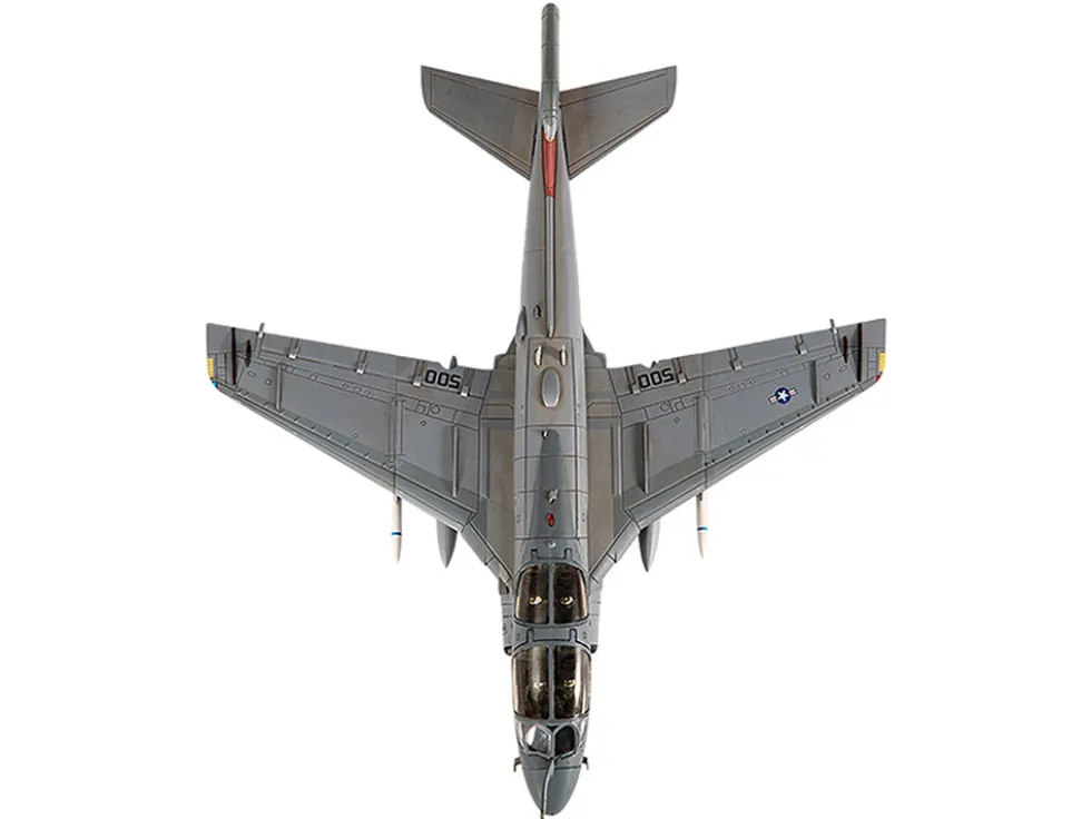 Grumman EA-6B Prowler Attack Aircraft "VAQ-136 Gauntlets, USS George Washington" (2012) United States Navy 1/72 Diecast Model by JC Wings