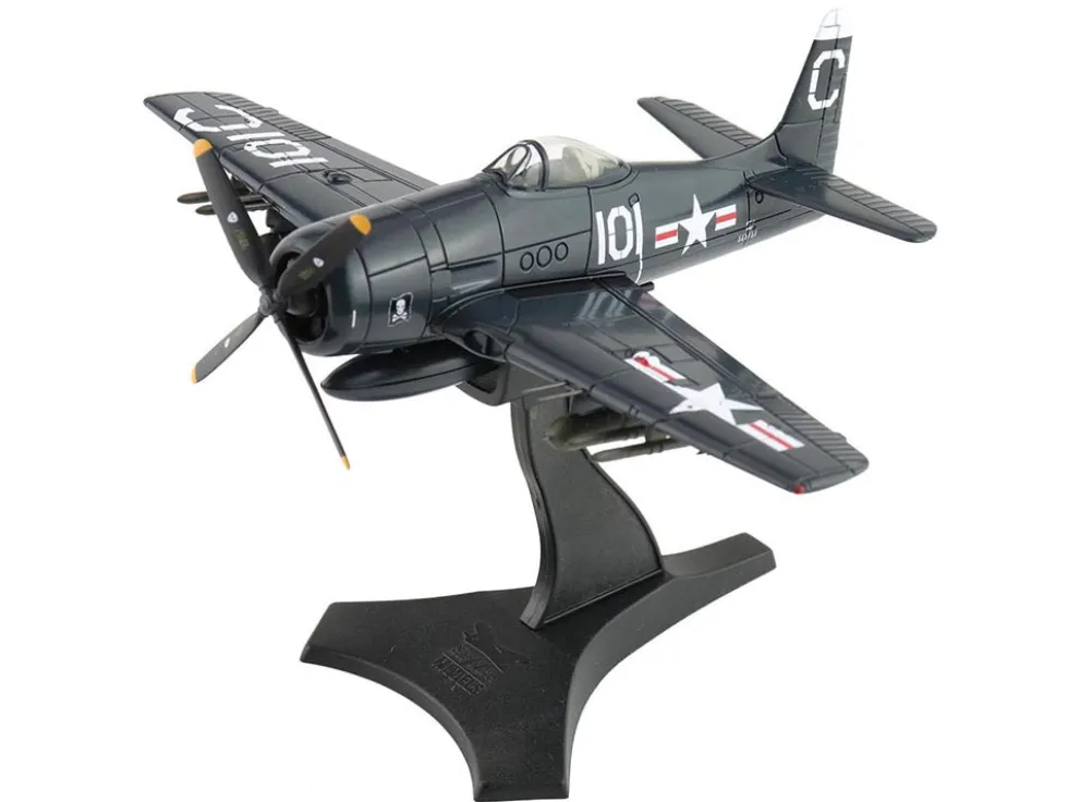 Grumman F8F-2 Bearcats Fighter Aircraft "121717, VF-61 Jolly Rogers" (1949) United States Navy "SkyMax Flying Heroes" Series 1/72 Diecast Model by Hobby Master