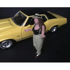 Hanging Out II Tanya Figurine 1/18 Scale Models American Diorama 38188