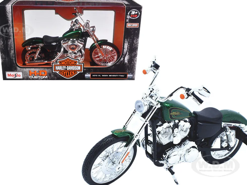 2013 Harley Davidson XL 1200V Seventy Two Green Motorcycle Model 1/12 Maisto 32335