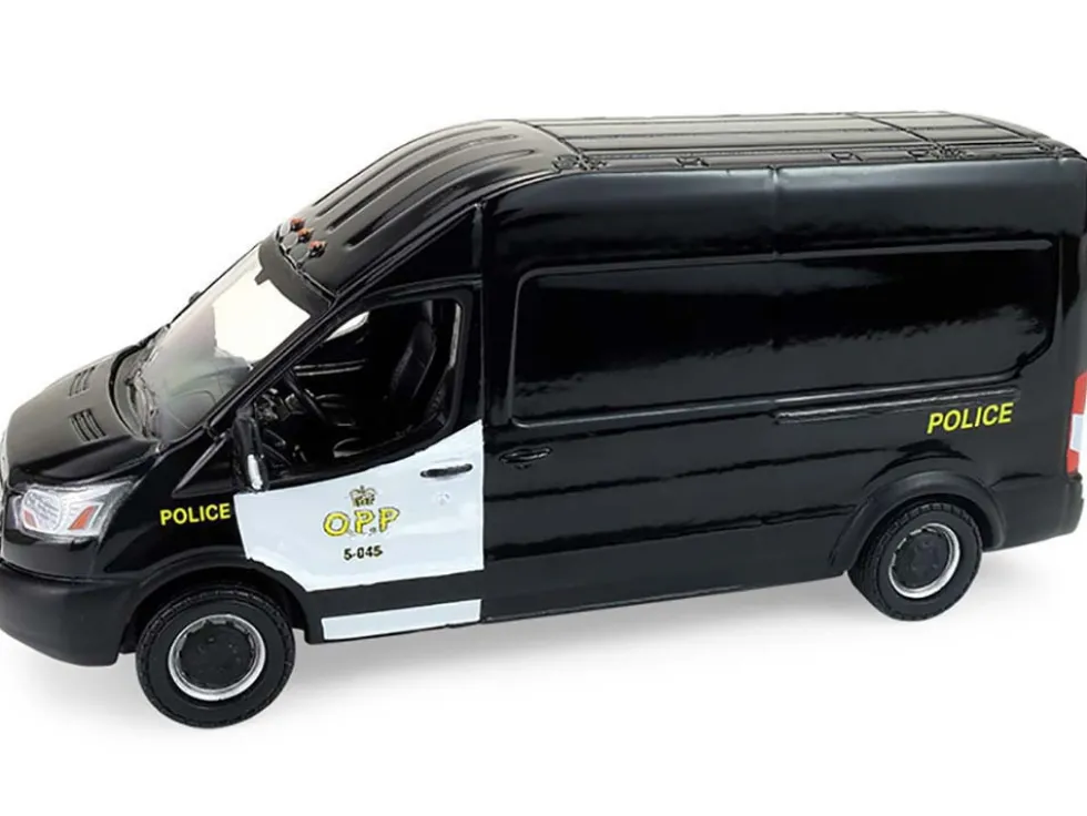 Hot Pursuit - Canada Special Edition Set of 6 Police Cars 1/64 Diecast Model Cars by Greenlight