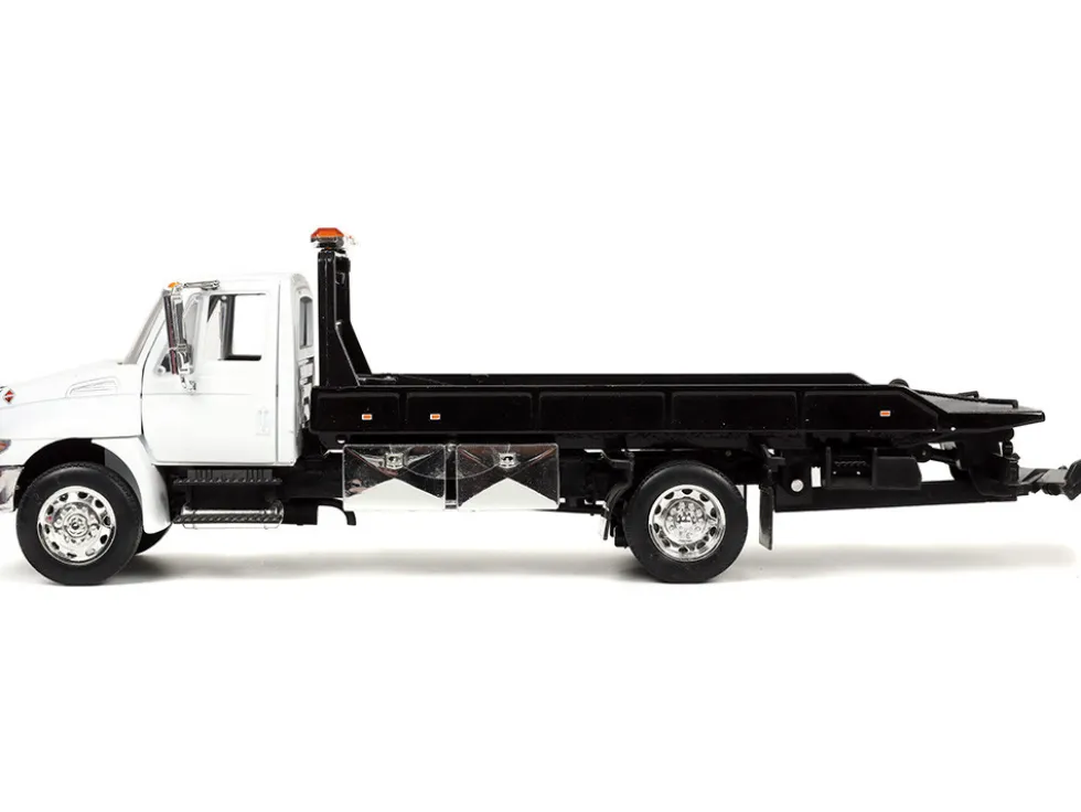 International DuraStar 4400 Flatbed Tow Truck White 1/24 Diecast Model Jada 34040