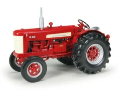 International Harvester Farmall W450 Gas Tractor Classic Series 1/16 Diecast Model Speccast ZJD1683
