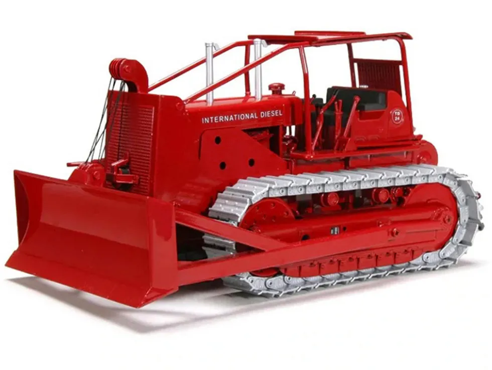 International Harvester TD-24 Crawler with ROPS and Hydraulic Front Blade Red "Classic Series" 1/25 Diecast Model by SpecCast