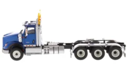 International HX620 Day Cab Tridem Tractor Blue 1/50 Diecast Model Diecast Masters 71010