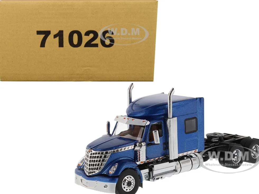 International LoneStar Sleeper Cab Truck Tractor Blue 1/50 Diecast Model Diecast Masters 71026