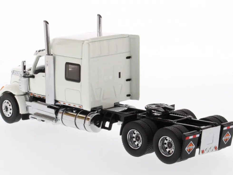 International LoneStar Sleeper Cab Truck Tractor White 1/50 Diecast Model Diecast Masters 71024