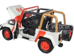 1992 Jeep Wrangler #12 White and Red Jurassic World Movie 2015 Hollywood Rides Series 1/24 Diecast Model Car Jada 97806