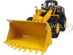 Komatsu WA900-3 Wheel Loader 1/50 Diecast Model First Gear 50-3301