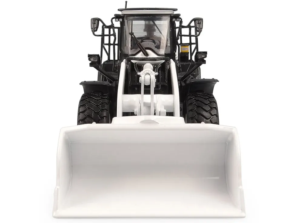 Komatsu WA475-10 Wheel Loader White Limited Edition to 750 pieces Worldwide 1/50 Diecast Model by Universal Hobbies