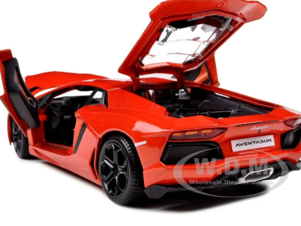 2012 Lamborghini Aventador LP700-4 Orange 1/18 Diecast Model Car Bburago 11033