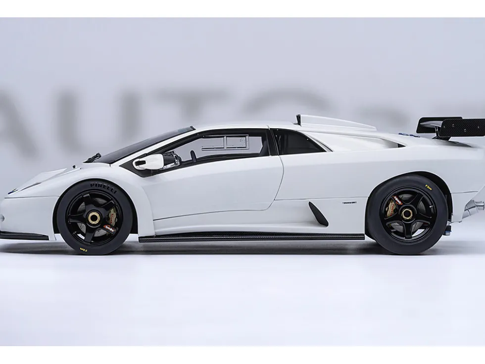 Lamborghini Diablo GTR Impact White 1/18 Model Car by Autoart