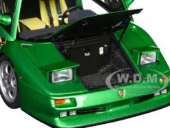 Lamborghini Diablo SE30 Verde Mic/Green Metallic 1/18 Model Car by Autoart