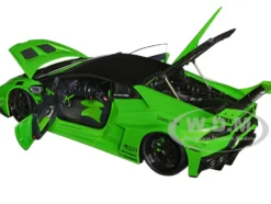 Lamborghini Huracan GT LB Silhouette Works Pearl Green Metallic with Black Top 1/18 Model Car Autoart 79128
