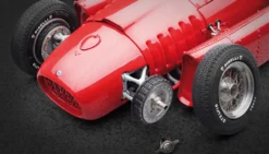 1954-1955 Lancia D50 1955 Monaco GP #30 Eugenio Castellotti 1/18 Limited Edition to 1500 pieces Worldwide 1/18 Diecast Model Car CMC 177