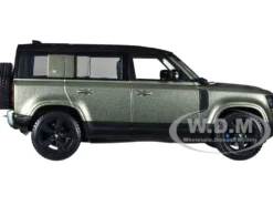 2022 Land Rover Defender 110 Green Metallic with Black Top and Sunroof 1/24 Diecast Model Car Bburago 21101grn