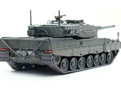 Leopard 2A4 Main Battle Tank with Snorkel "Green Camouflage" German Army "Armor Premium" Series 1/72 Diecast Model by Panzerkampf