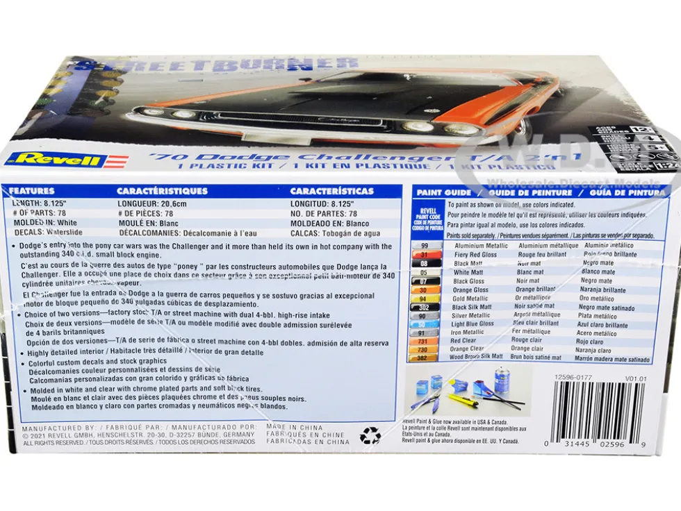 Level 4 Model Kit 1970 Dodge Challenger T/A Streetburner 2-in-1 Kit 1/24 Scale Model Revell 85-2596