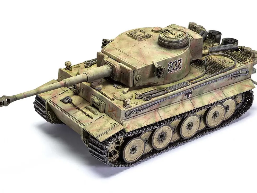 Level 3 Model Kit German Tiger I "Early Version" Tank with 2 Scheme Options 1/35 Plastic Model Kit by Airfix