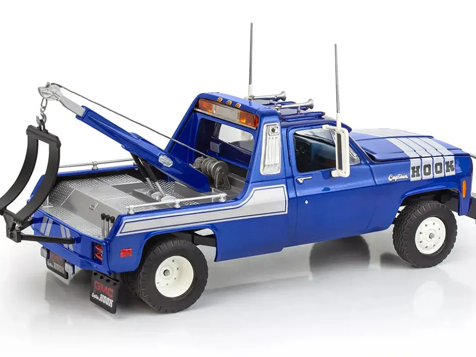 Level 4 Model Kit 1979 GMC Wrecker Tow Truck "Captain Hook" 1/25 Scale Model by Revell