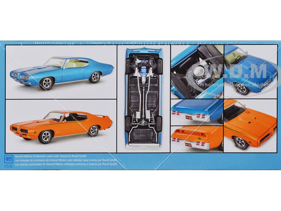 Level 4 Model Kit 1969 Pontiac GTO 2 in 1 Kit 1/24 Scale Model Revell 14530