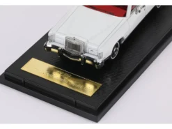 1979 Lincoln Continental Town Car White with Red Interior 1/64 Diecast Model Car by Sun Star