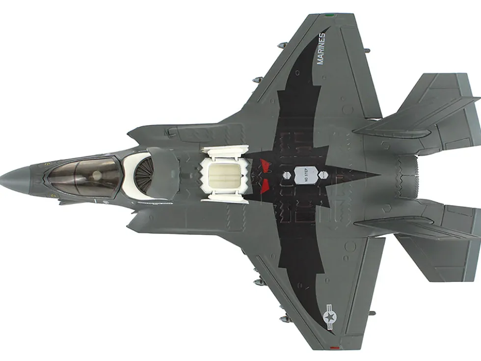 Lockheed F-35B Lightning II Aircraft (Beast Mode) "169623, VMFA-242 Bats, Iwakuni, Japan" (2024) United States Marine Corps "Air Power Series" 1/72 Diecast Model by Hobby Master