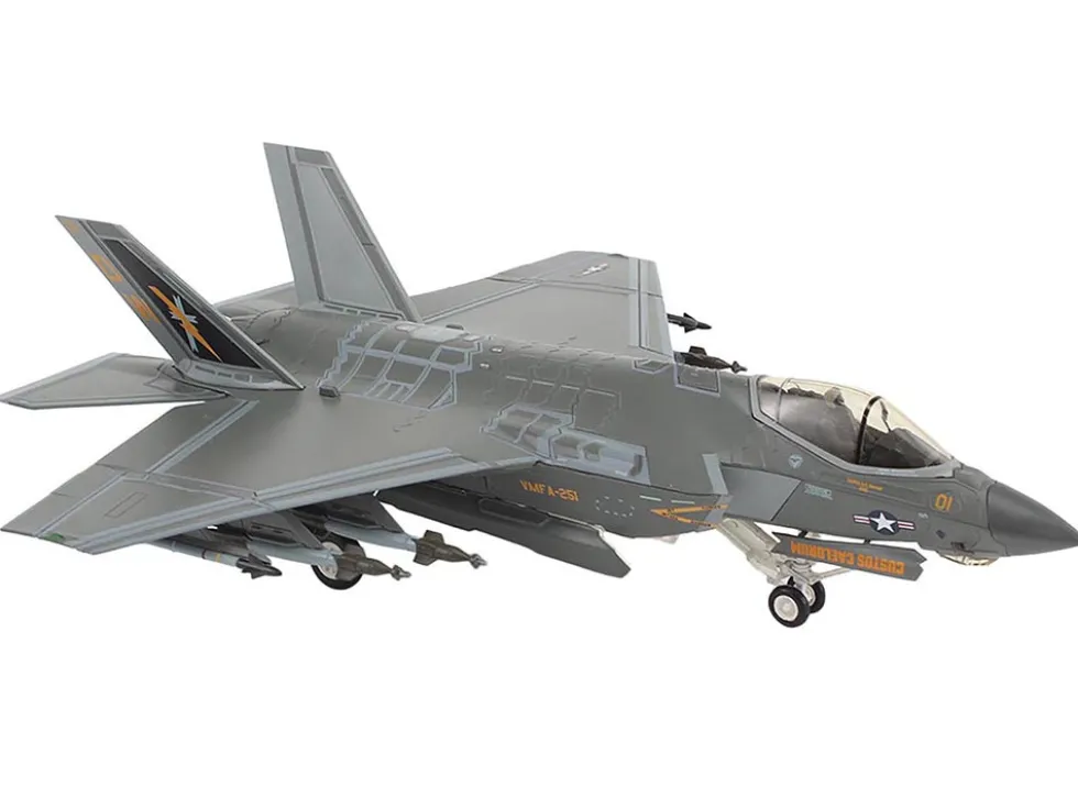 Lockheed F-35C Lightning II Aircraft "VMFA-251" (2024) United States Marine Corps "Air Power Series" 1/72 Diecast Model by Hobby Master