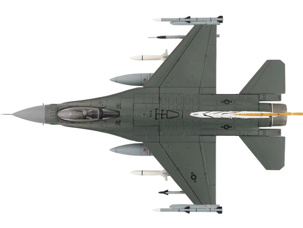 Lockheed F-16CM Fighting Falcon Fighter Aircraft "91-0379, Tiger Tiger 1, 79th Fighter Squadron, Shaw Air Force Base" (2023) United States Air Force "Air Power Series" 1/72 Diecast Model by Hobby Master