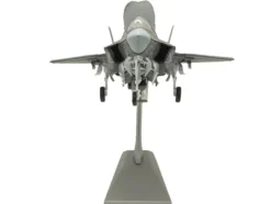 Lockheed Martin F-35B (STOVL) Lightning II Aircraft "BF-01 Prototype, Air Test an Evaluation Squadron 23 (VX-23) Salty Dogs" (2009) United States Navy 1/72 Diecast Model Airplane