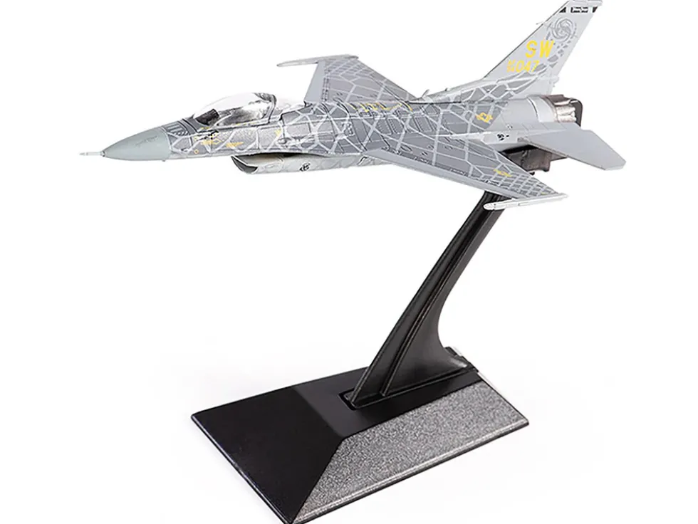 Lockheed Martin F 16C Fighting Falcon Fighter Aircraft Viper Demo Team 2021 United States Air Force 1/144 Diecast Model JC Wings JCW-144-F16-005