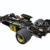 Lotus 72E 1973 Emerson Fittipaldi #1 with Driver Figure in Cockpit 1/18 Model Car Autoart 87328