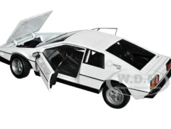 Lotus Esprit S2 Type 79 White NEX Models Series 1/24 Diecast Model Car Welly 24034W-WH