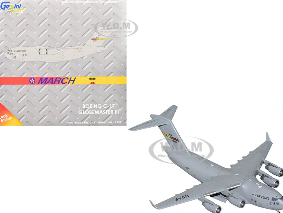 McDonnell Douglas C-17 Globemaster III Transport Aircraft "452nd AMW, March ARB" United States Air Force "Gemini Macs" Series 1/400 Diecast Model Airplane by GeminiJets