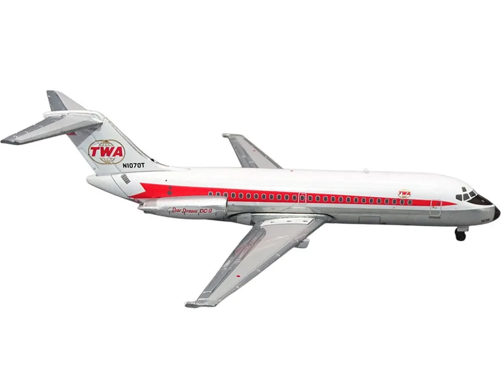McDonnell Douglas DC-9-15 Commercial Aircraft "Trans World Airlines" (N1067T) White with Red Stripes 1/400 Diecast Model Airplane by V1:400