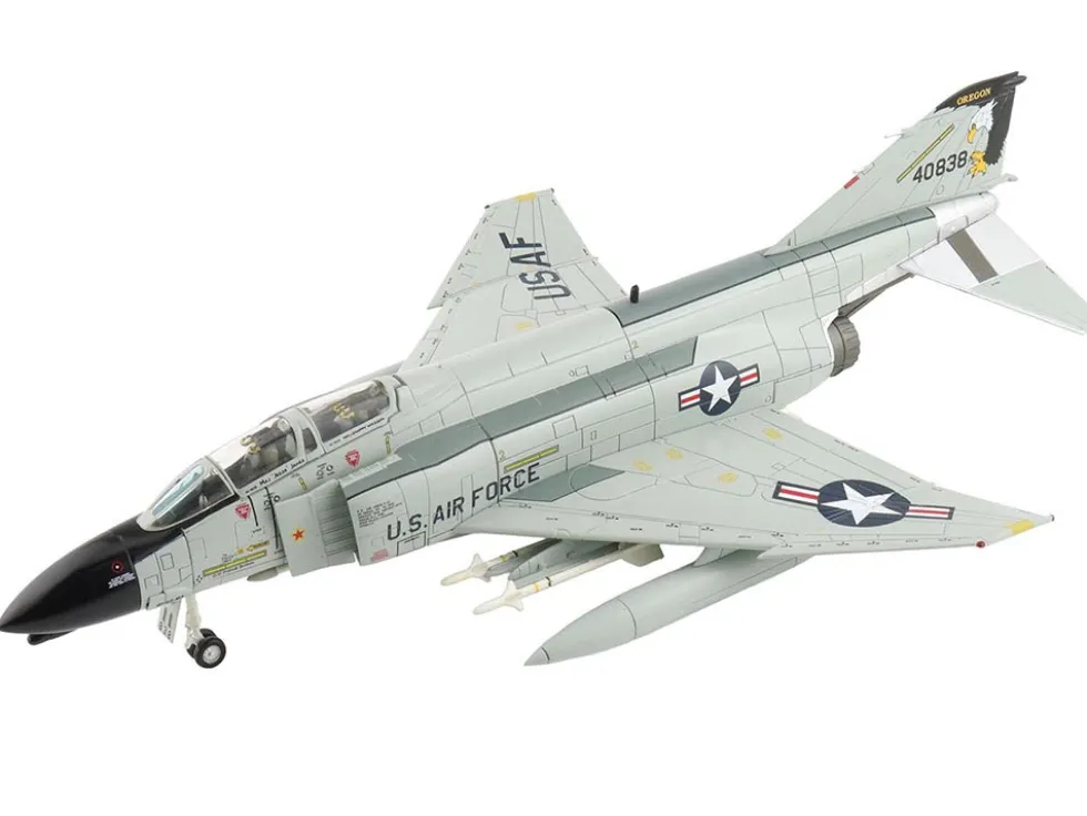 McDonnell Douglas F-4C Phantom II Fighter-Bomber Aircraft "40838, 114th Tactical Fighter Training Squadron, Oregon Air National Guard" (1980) United States Air Force "Air Power Series" 1/72 Diecast Model by Hobby Master