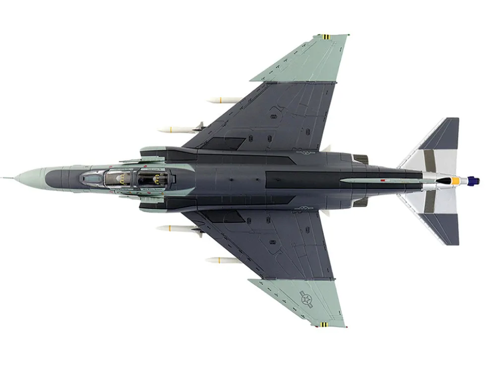 McDonnell Douglas F-4G Phantom II Fighter-Bomber Aircraft "Wild Weasels, 69-7253, 561st TFS, 35th TFW, George AFB" (1991) United States Air Force "Air Power Series" 1/72 Diecast Model by Hobby Master