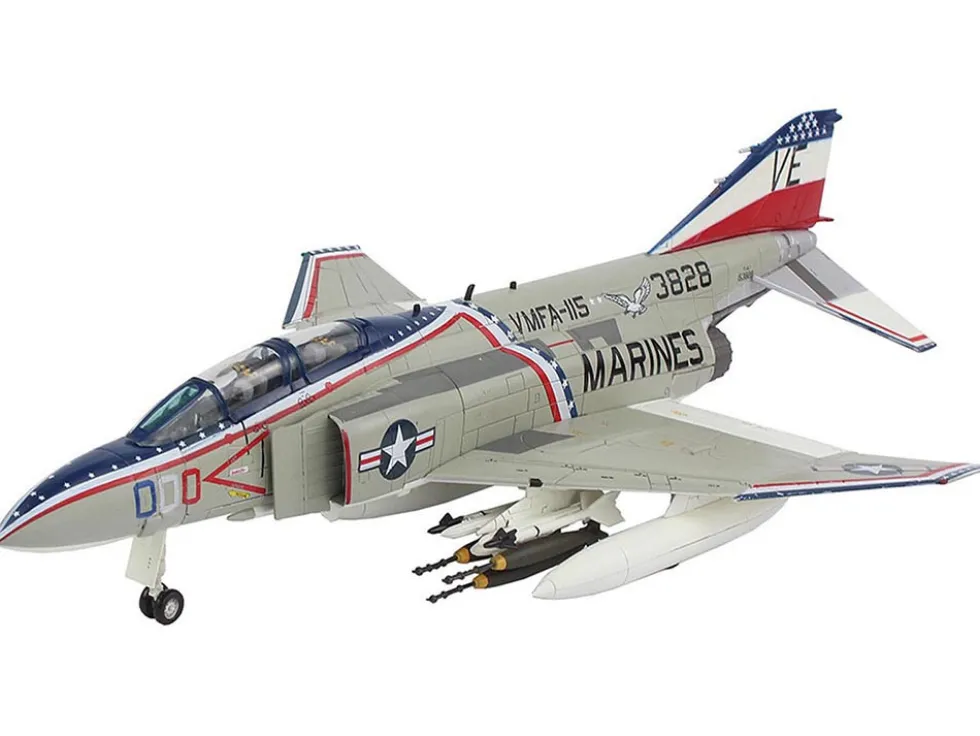 McDonnell Douglas F-4J Phantom II Fighter-Bomber Aircraft "153828, MCAS Iwakuni, Japan" (1976) United States Marine Corps "Air Power Series" 1/72 Diecast Model by Hobby Master