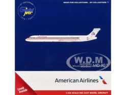 McDonnell Douglas MD-90 Commercial Aircraft "American Airlines" (N904RA) White with Blue and Red Stripes 1/400 Diecast Model Airplane by GeminiJets