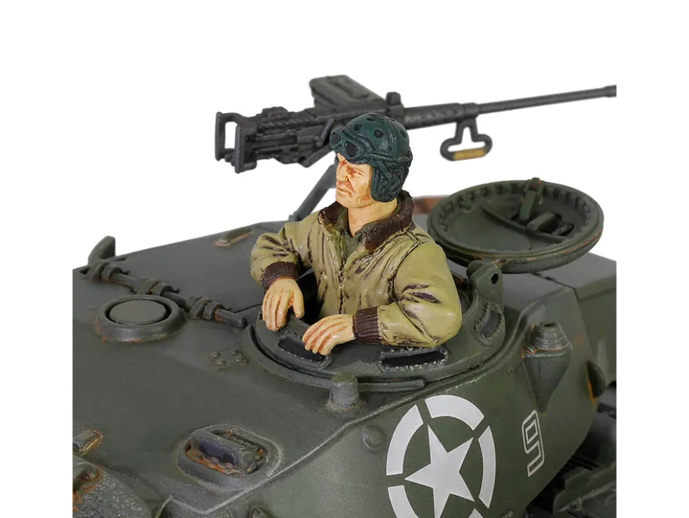 M24 Chaffee Light Tank "8th Armored Division, 36th Tank Batallion, Rheinberg, Germany, World War II" (1945) United States Army "Armoured Fighting Vehicle" Series 1/32 Diecast Model by Forces of Valor