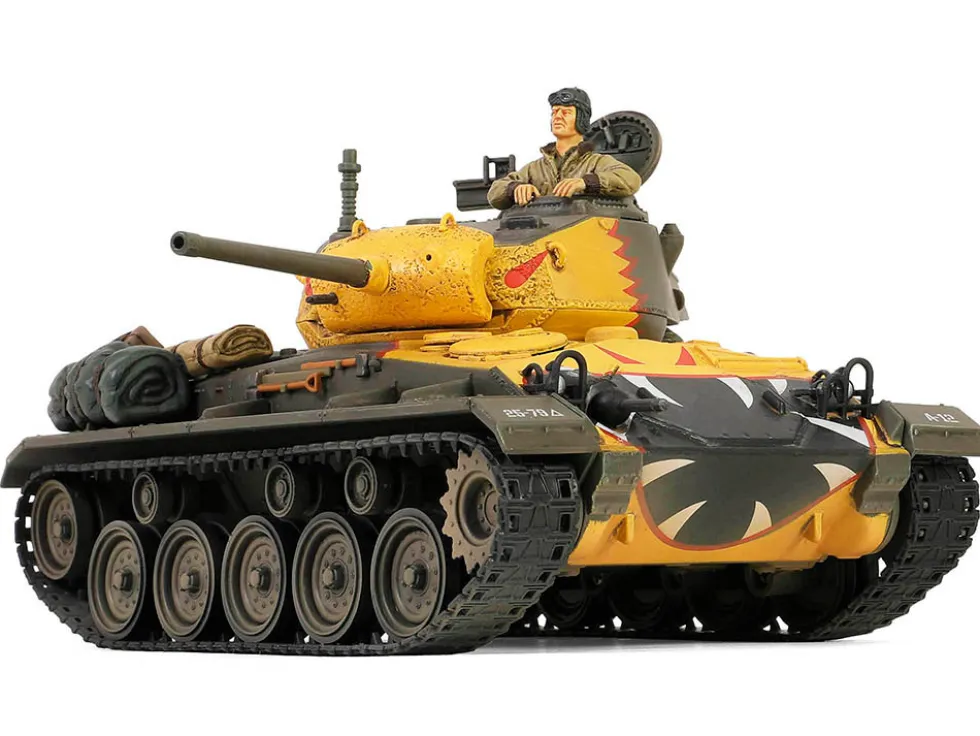 M24 Chaffee Light Tank Tiger Face 79th Tank Btn Han River South Korea 1950 United States Army Armoured Fighting Vehicle Series 1/32 Diecast Model Forces of Valor FOV-801002B