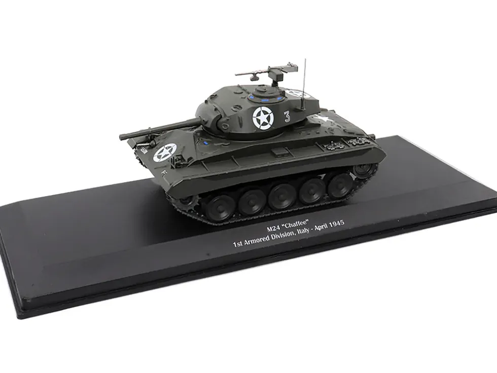 M24 Chaffee Tank #3 U.S.A. 1st Armored Division Italy April 1945 1/43 Diecast Model AFVs WWII 23196-45