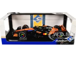 McLaren MCL39 #81 Oscar Piastri 