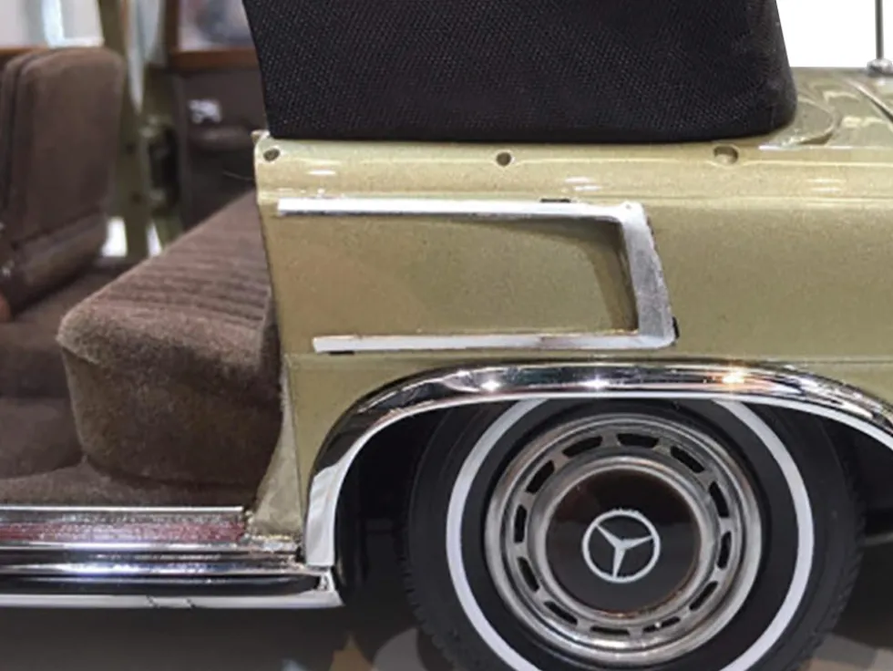 1965-1981 Mercedes Benz 600 Pullman W100 Landaulet Limousine Convertible Functional Softtop Gold Limited Edition 800 pieces Worldwide 1/18 Diecast Model Car CMC M-217