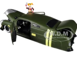 1951 Mercury Matt Green Harley Quinn Diecast Figure DC Comics Bombshells Series 1/24 Diecast Model Car Jada 30456