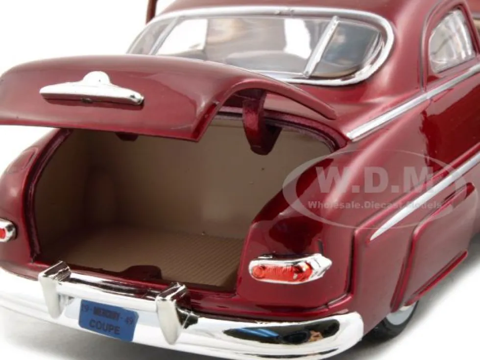 1949 Mercury Red 1/24 Diecast Car Model Motormax 73225