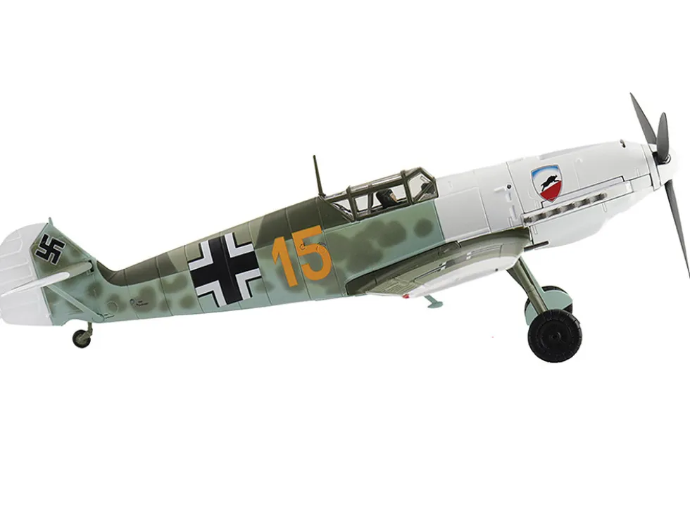 Messerschmitt Bf 109E-3 Fighter Aircraft "Yellow 15, Karl Wolff, III/JG 52, France" (1940) German Luftwaffe "Air Power Series" 1/48 Diecast Model by Hobby Master