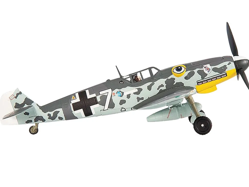 Messerschmitt BF 109G-6 Fighter Aircraft "JG 51, Bulgaria" (1944) German Luftwaffe 1/72 Diecast Model by JC Wings