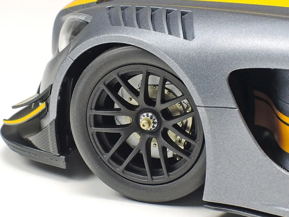 Model Kit Mercedes-AMG GT3 1/24 Scale Model by Tamiya